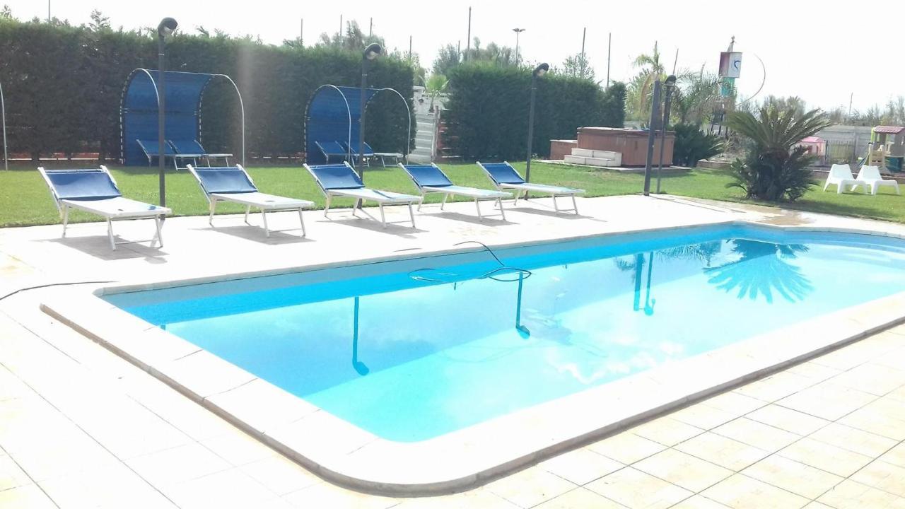 Oasi Degli Angeli Hotel Zapponeta Kültér fotó